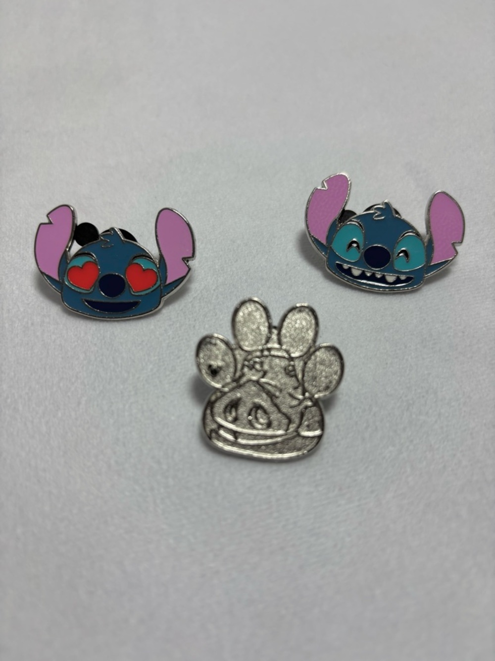 Stitch And Pumbaa Lion King Disney Pins